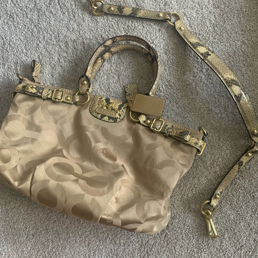 EUC Coach signature bag
